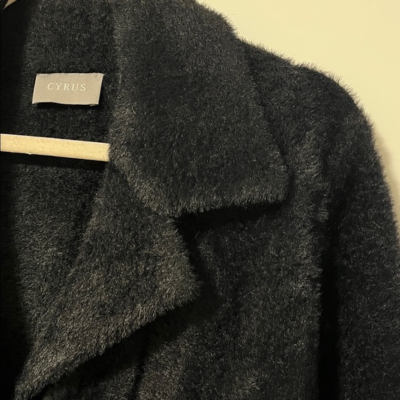 CYRUS Luxurious Silky Faux Fur Notch Lapel Coat Hook Closure Pockets, Size S - Picture 3 of 11